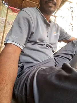 Snapshot of hot_integer chatting on 6, 10, 2025 hot integer online show from 6, 10, 2025