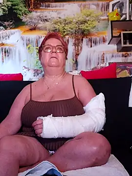 Snapshot of QueenPammy1 chatting on 5, 3, 2025 QueenPammy1 online show from 5, 3, 2025