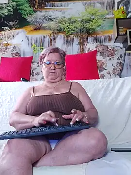 Snapshot of QueenPammy1 chatting on 13, 9, 2025 QueenPammy1 online show from 13, 9, 2025