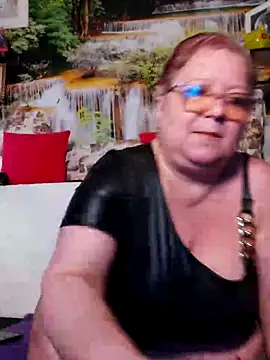 Snapshot of QueenPammy1 chatting on 15, 10, 2025 QueenPammy1 online show from 15, 10, 2025