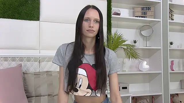 TaraHarris online show from 7, 11, 2025