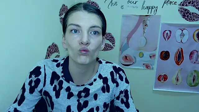 VanessaRey  online show from 21, 3, 2025