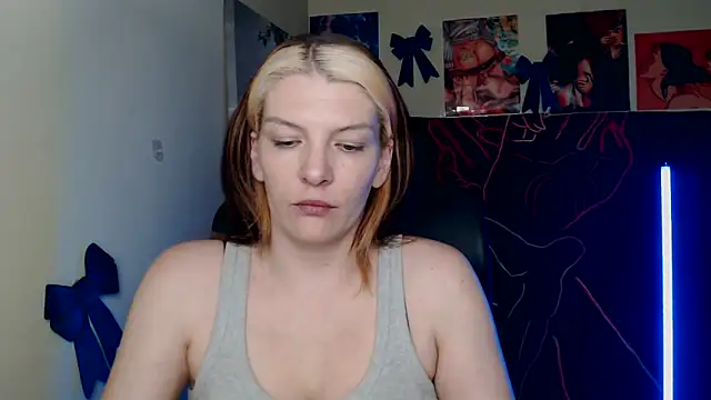 VanessaRey  online show from 14, 4, 2026