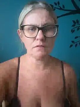 Snapshot of lady_gloria69 chatting on 22, 7, 2026 lady gloria69 online show from 22, 7, 2026