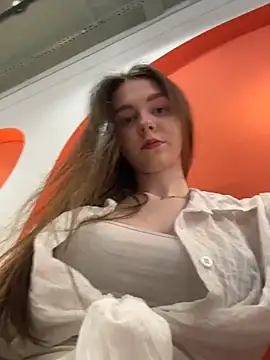 MilaBee online show from 5, 7, 2026