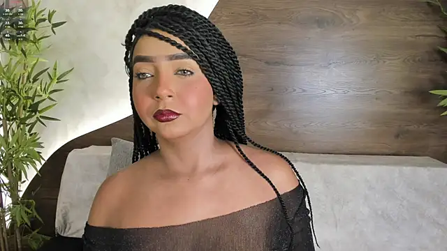 mia lacy  online show from 29, 9, 2025