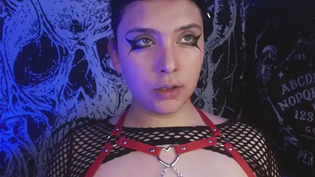 mikaskullcs online show from 26, 9, 2025