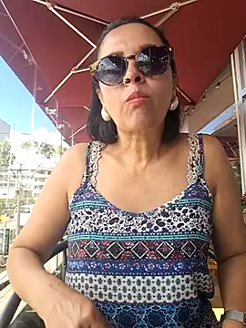 Amadamilf1980 online show from 4, 2, 2026