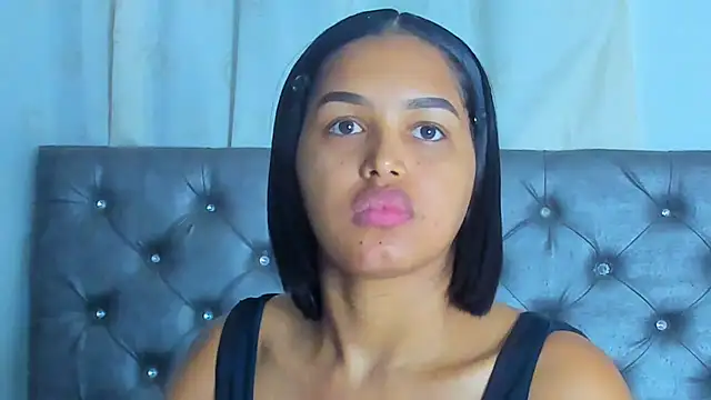 Snapshot of NikkiStarrr chatting on 12, 10, 2025 NikkiStarrr online show from 12, 10, 2025