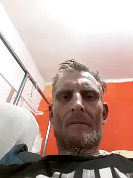 Snapshot of Tomassasdss chatting on 1, 10, 2025 Tomassasdss online show from 1, 10, 2025