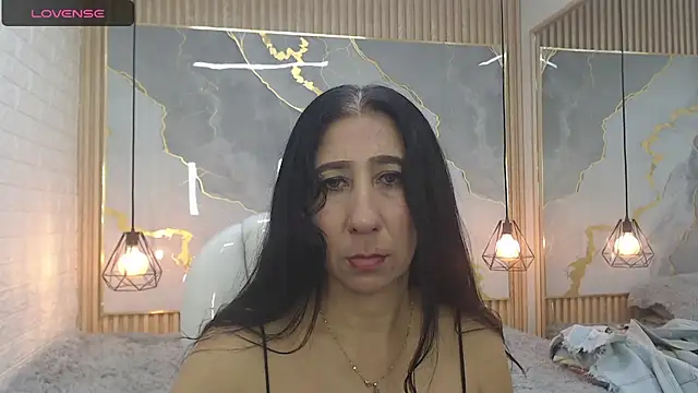 nei girl online show from 10, 9, 2025