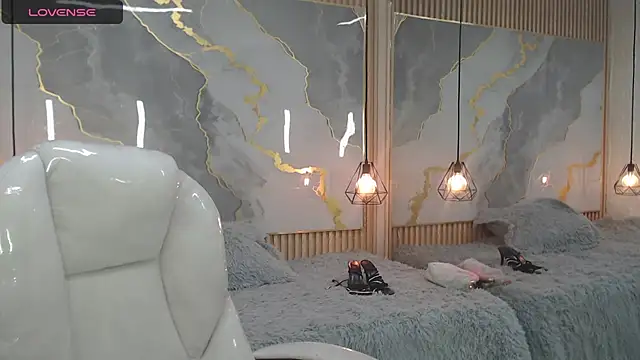 nei girl online show from 13, 9, 2025