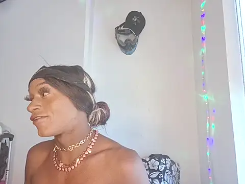 ItsBarbieBitcxxxx69 online show from 15, 3, 2026