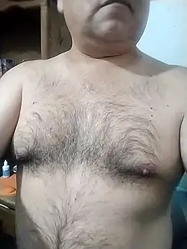 Snapshot of ERobnequizC25 chatting on 8, 11, 2025 ERobnequizC25 online show from 8, 11, 2025