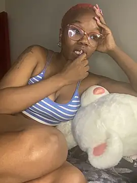 YummyMelanin117 online show from 18, 9, 2025