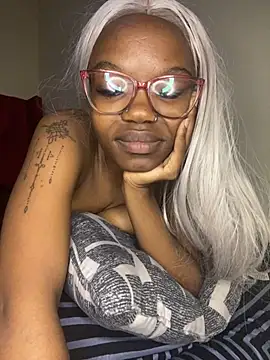 YummyMelanin117 online show from 17, 10, 2025