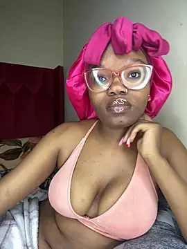 YummyMelanin117 online show from 25, 11, 2025