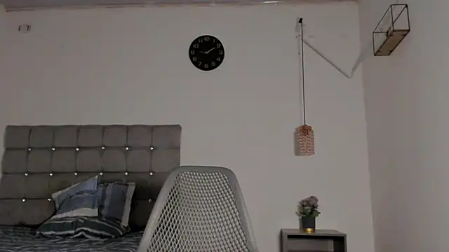 Snapshot of samxx_muscle chatting on 19, 1, 2026 samxx muscle online show from 19, 1, 2026