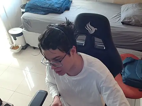 Snapshot of TimiidoSP011 chatting on 10, 11, 2025 TimiidoSP011 online show from 10, 11, 2025