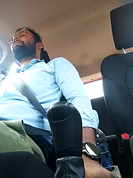 Snapshot of UAjit chatting on 13, 11, 2025 UAjit online show from 13, 11, 2025