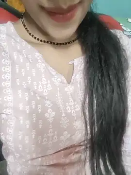 Snapshot of Eshwari_Chopra chatting on 13, 6, 2026 Eshwari Chopra online show from 13, 6, 2026