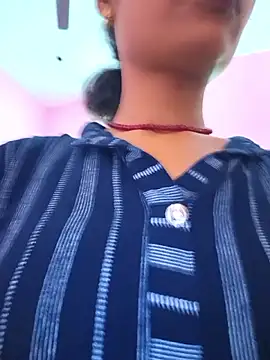 Snapshot of Eshna_Dabral chatting on 10, 9, 2025 Eshna Dabral online show from 10, 9, 2025