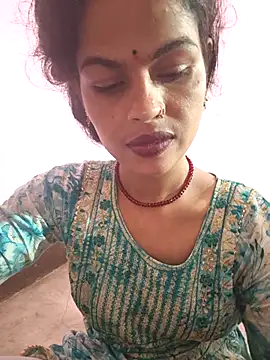 Snapshot of Eshna_Dabral chatting on 4, 10, 2025 Eshna Dabral online show from 4, 10, 2025