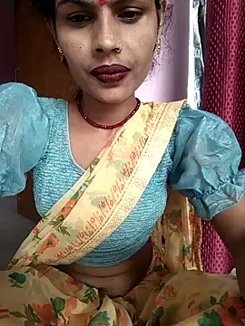 Snapshot of Eshna_Dabral chatting on 5, 10, 2025 Eshna Dabral online show from 5, 10, 2025