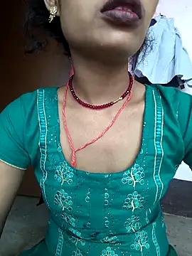 Snapshot of Eshna_Dabral chatting on 29, 10, 2025 Eshna Dabral online show from 29, 10, 2025