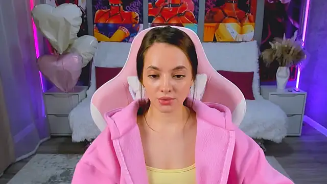 MelanieAlves online show from 10, 3, 2026