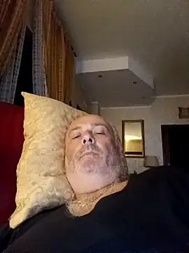 Alexis Bull online show from 11, 9, 2025