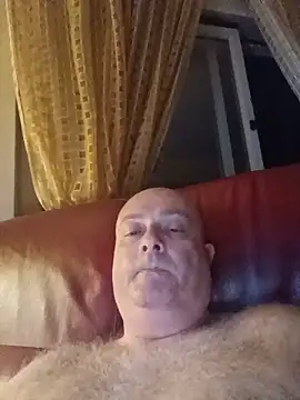 Alexis Bull online show from 31, 5, 2026