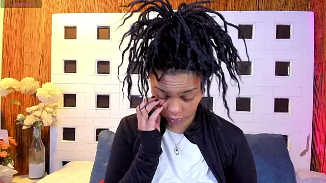 andrea xoe  online show from 17, 3, 2026