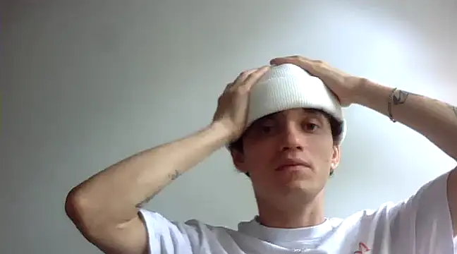 Snapshot of santihot089 chatting on 20, 3, 2025 santihot089 online show from 20, 3, 2025