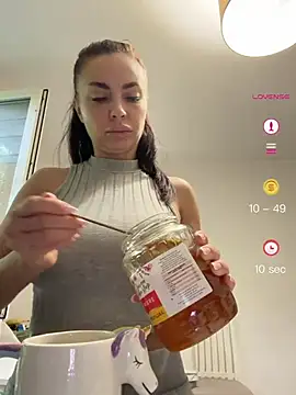 Snapshot of Anna_Nobel chatting on 23, 6, 2026 Anna Nobel online show from 23, 6, 2026