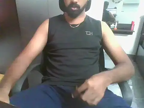 lovelyakash69 online show from 13, 2, 2026