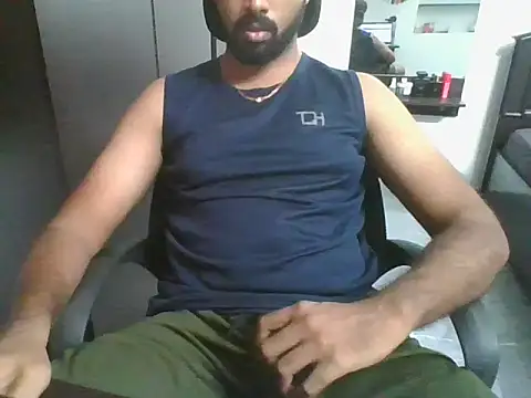 lovelyakash69 online show from 10, 4, 2026