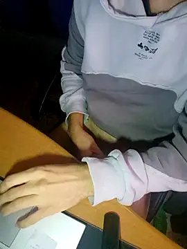 Snapshot of tipetto06 chatting on 21, 10, 2025 tipetto06 online show from 21, 10, 2025