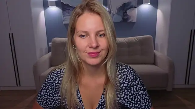 MelanieBennett online show from 19, 7, 2026