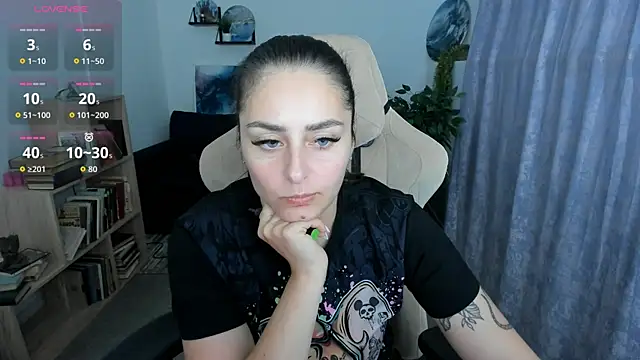 ValeriiMills online show from 25, 5, 2026