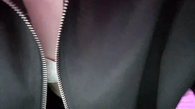 Snapshot of egsr_ chatting on 13, 9, 2025 egsr  online show from 13, 9, 2025