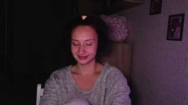 Snapshot of kristi_ginger chatting on 3, 10, 2025 kristi ginger online show from 3, 10, 2025