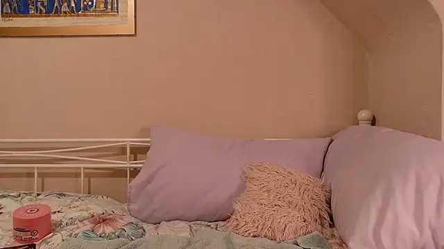 Raven Magical Milf online show from 18, 2, 2026