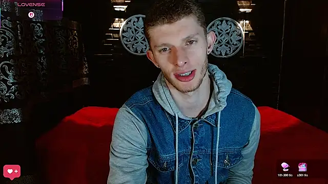 Snapshot of andrewxbi chatting on 1, 12, 2025 andrewxbi online show from 1, 12, 2025