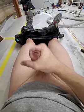 Snapshot of geilerschwanz556r7 chatting on 13, 2, 2026 geilerschwanz556r7 online show from 13, 2, 2026