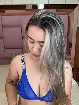 sophiaarenas online show from 12, 2, 2026