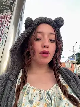 Snapshot of Baby__Otaku chatting on 21, 11, 2025 Baby Otaku online show from 21, 11, 2025