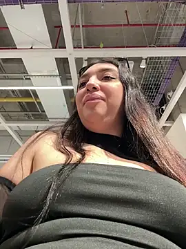 Snapshot of Mia__Gray chatting on 18, 5, 2026 Mia Gray online show from 18, 5, 2026