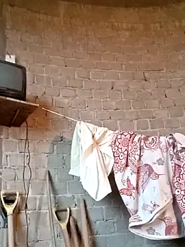 Snapshot of luuiss12 chatting on 3, 10, 2025 luuiss12 online show from 3, 10, 2025