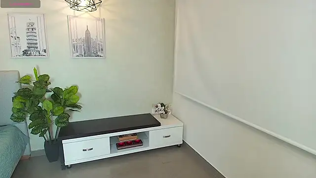  Victoria Collins online show from 25, 9, 2025